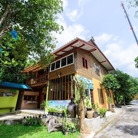 Kanta Hill Resort Nakhon Si Thammarat Bagian luar foto